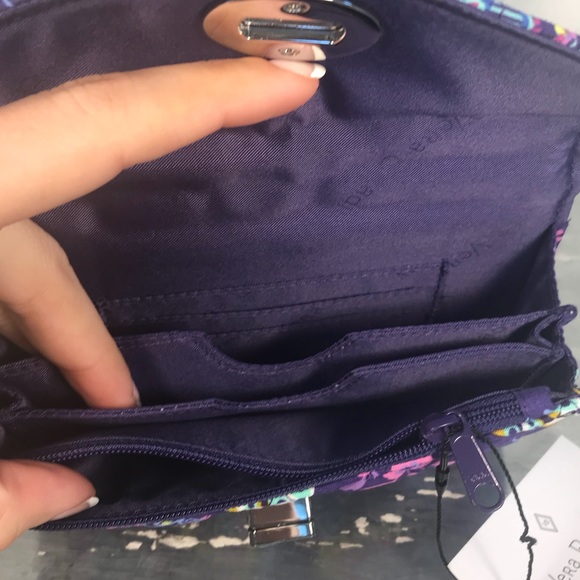 Vera Bradley Batik Leaves Smartphone Wristlet - Picture 6 of 7